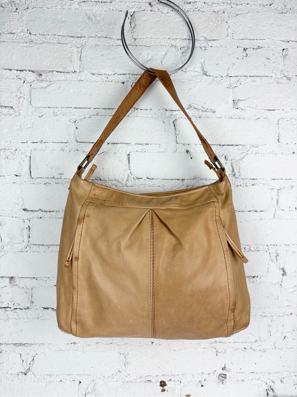 American Leather Co Light Brown Pleated Hobo Shoulder Bag Purse Stains